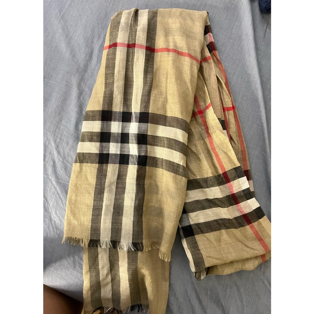 Burberry Extra long lightweight scarf